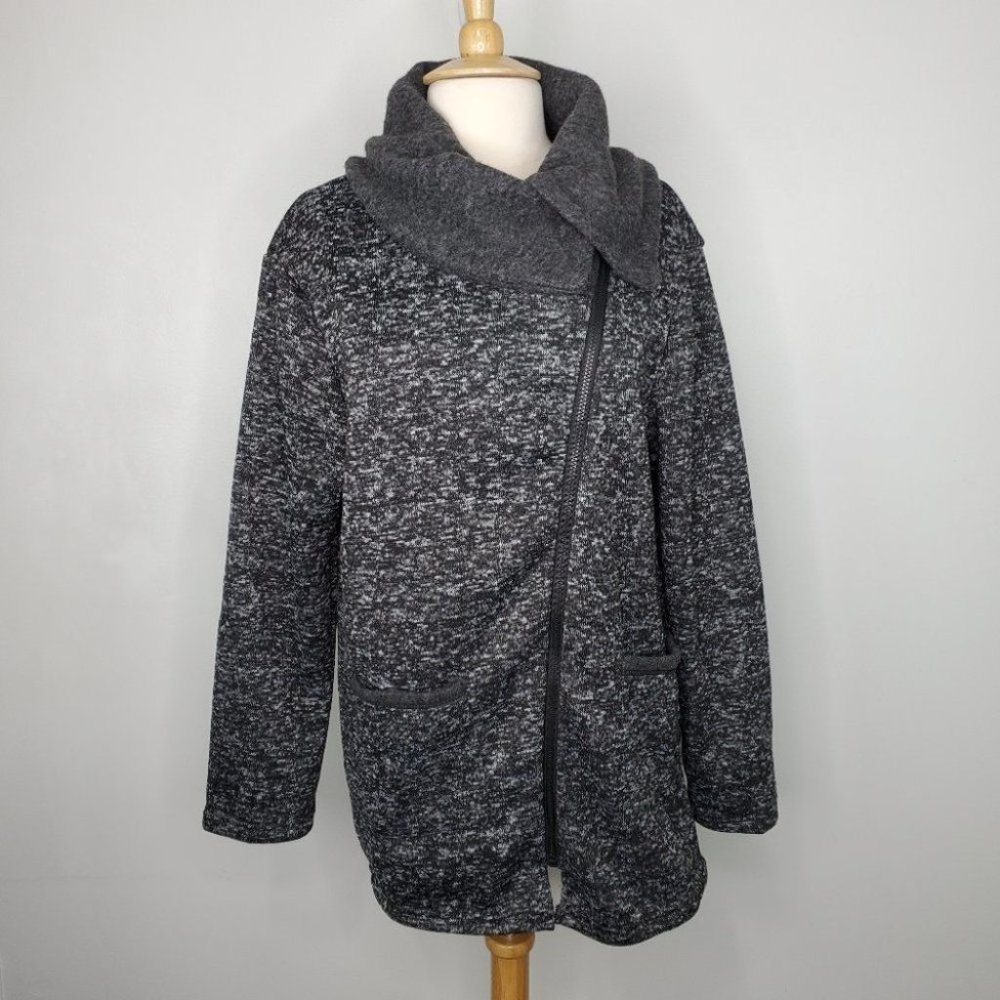 Fee et Rit Black Gray White Knit Tunic Asymmetrical Zipper Jacket NWT Size 10